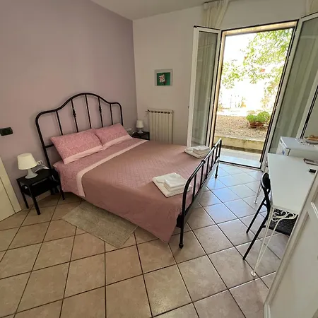 Beb Brusce' Franco E Tina Frühstückspension Ragusa